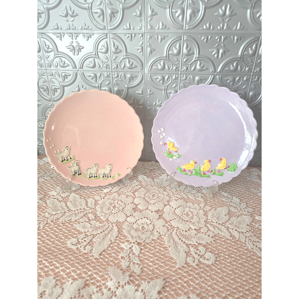 Kate Williams 8" Scalloped Edge Easter Gobal Design Collection Plates